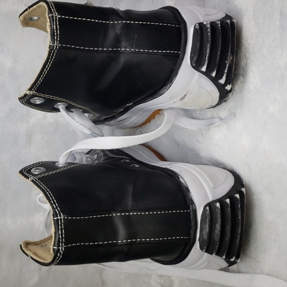 Colors Fashion Moda Black &White Leather Women's Boots Converse Size 7.5 - Picture 3 of 12